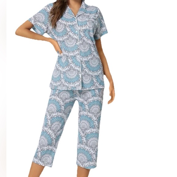 Tugege Other - Women's Pajamas Set Button Down Short Sleeve Tugege Capri Sleepwear Sz M
